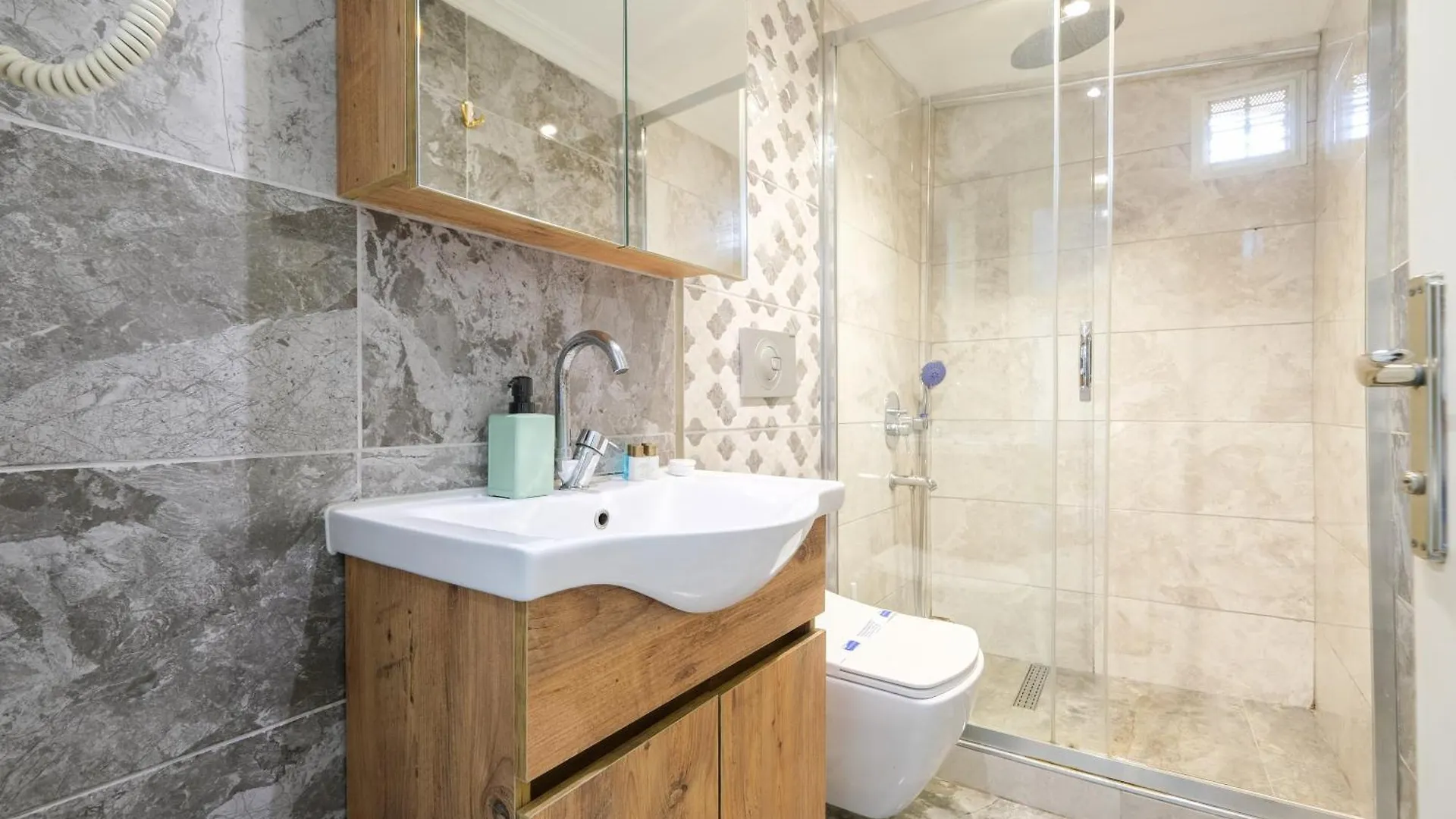 Loren Hotel&Suites Κωνσταντινούπολη Ξενοδοχείο